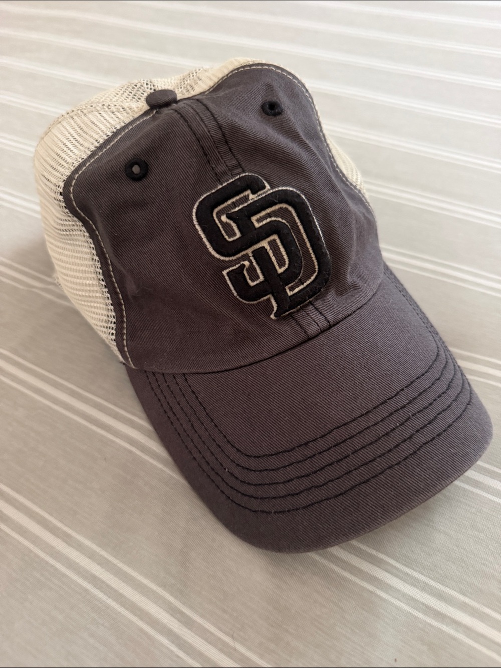 San Diego Padres Vintage Blue Gray & White Mesh Fitted Cap